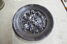 plato de bronce con azahares de plata
