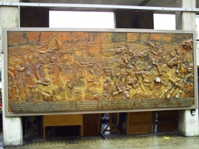 mural de bronce