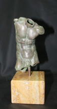 torso en bronce